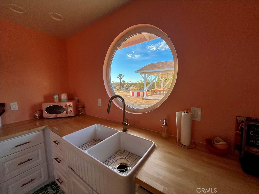 56345 Moonstone Road Yucca Valley, CA 92284 - Photo 11 of 75 Gallery Image 11