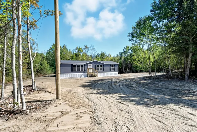 $320,000 | 10 Magee Drive, Augusta, ME 04330