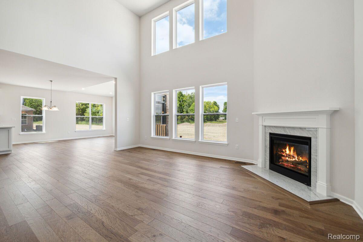 11757 Powell Rdg Lane Washington, MI 48094 - Photo 11 of 32 Living Room