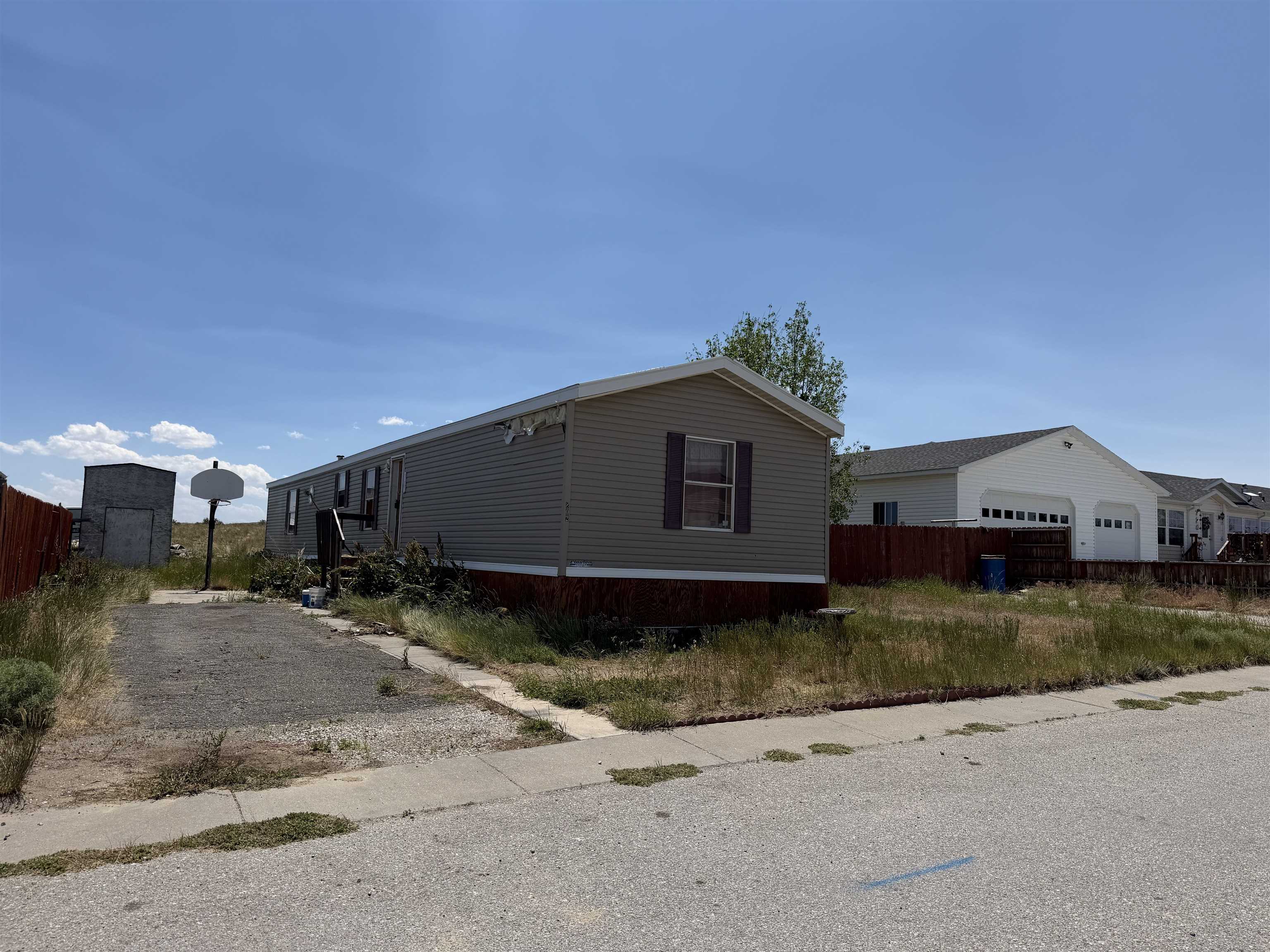 802 Apple Rawlins, WY 82301 - Photo 2 of 3