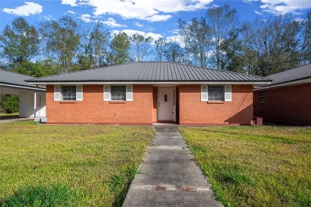 $1,250 | 264 East 17th Street, Reserve, LA 70084
