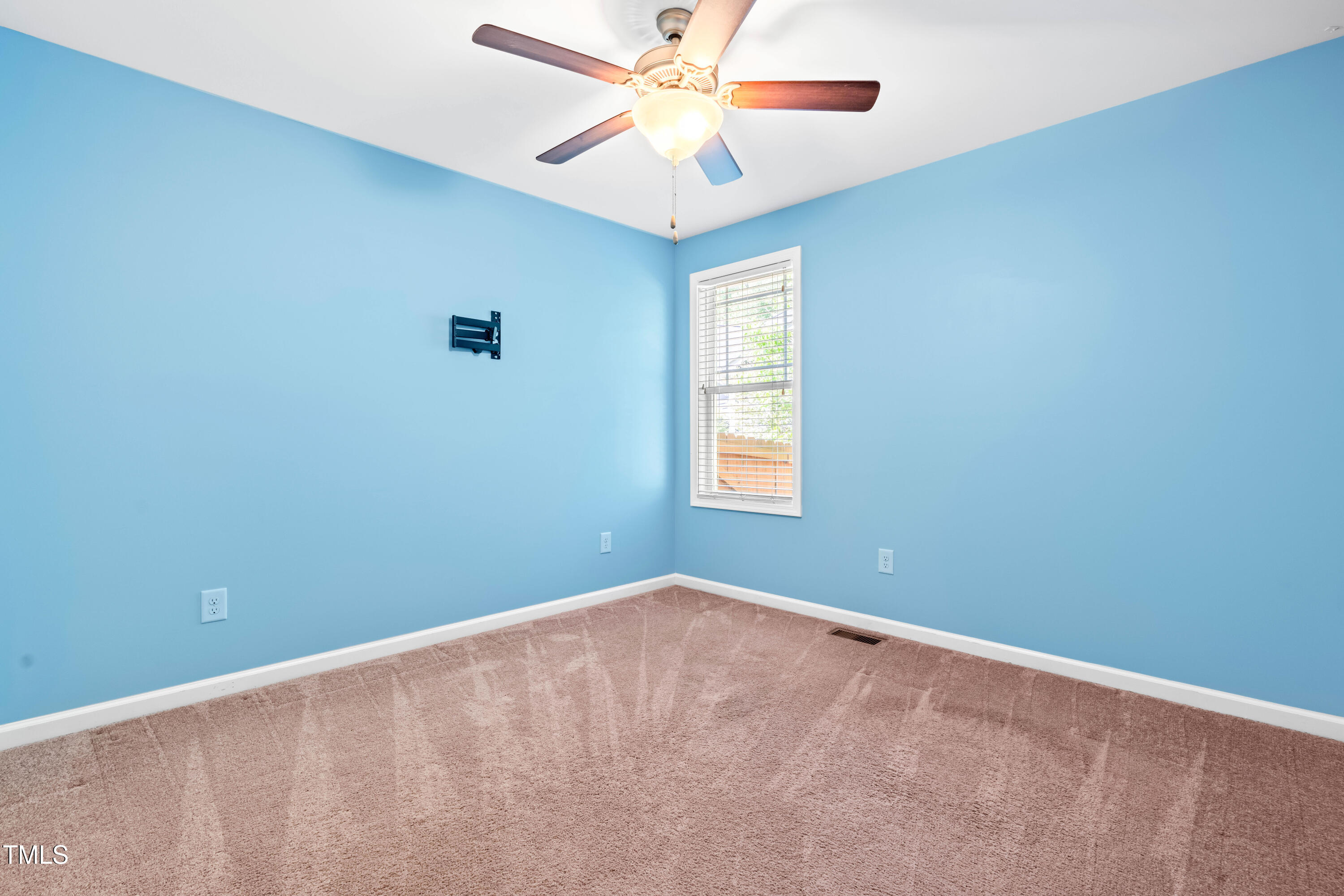 33 Carrington Circle Angier, NC 27501 - Photo 23 of 35 DSC03912