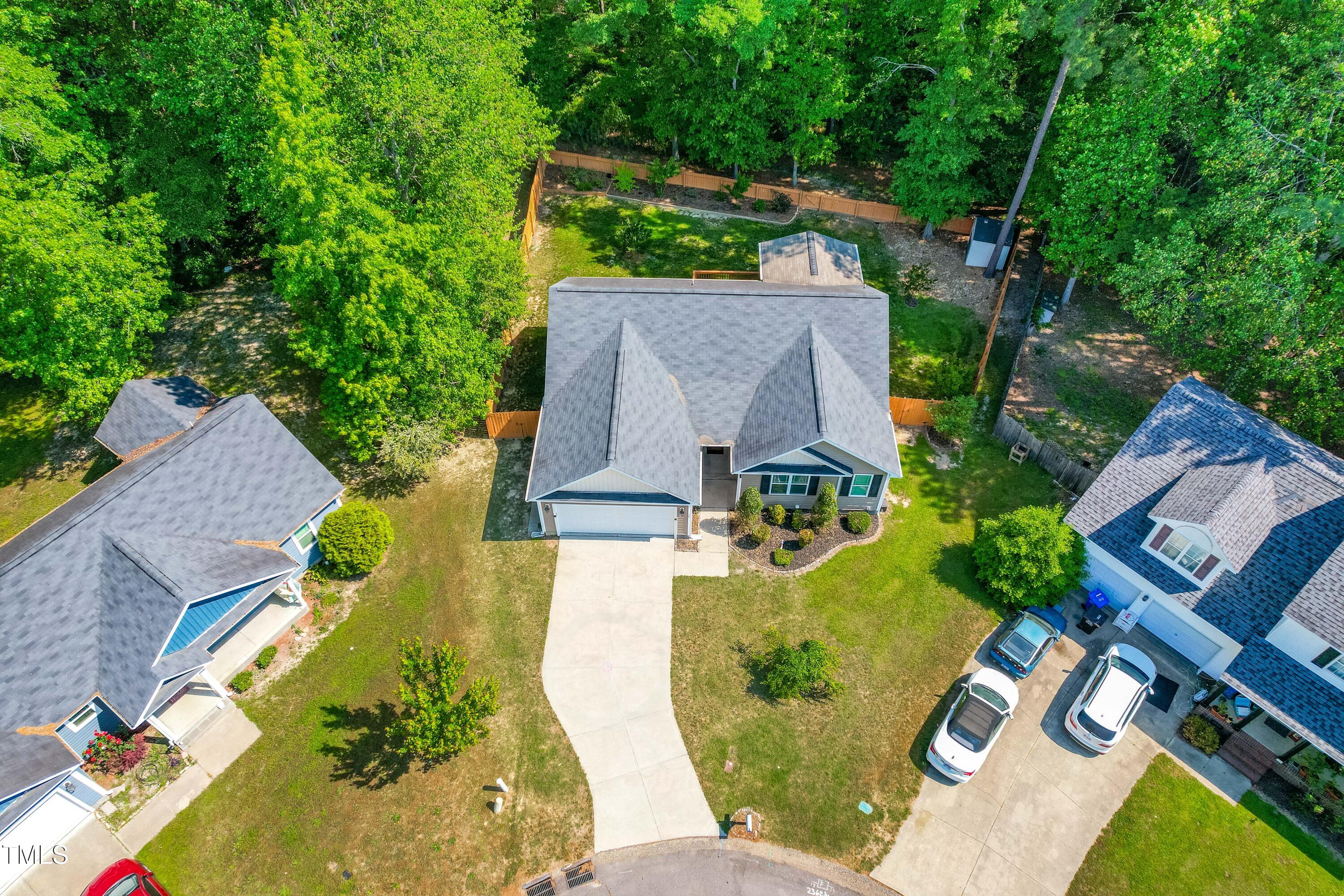 33 Carrington Circle Angier, NC 27501 - Photo 4 of 35 dji_fly_20250501_105622_163_174612374921