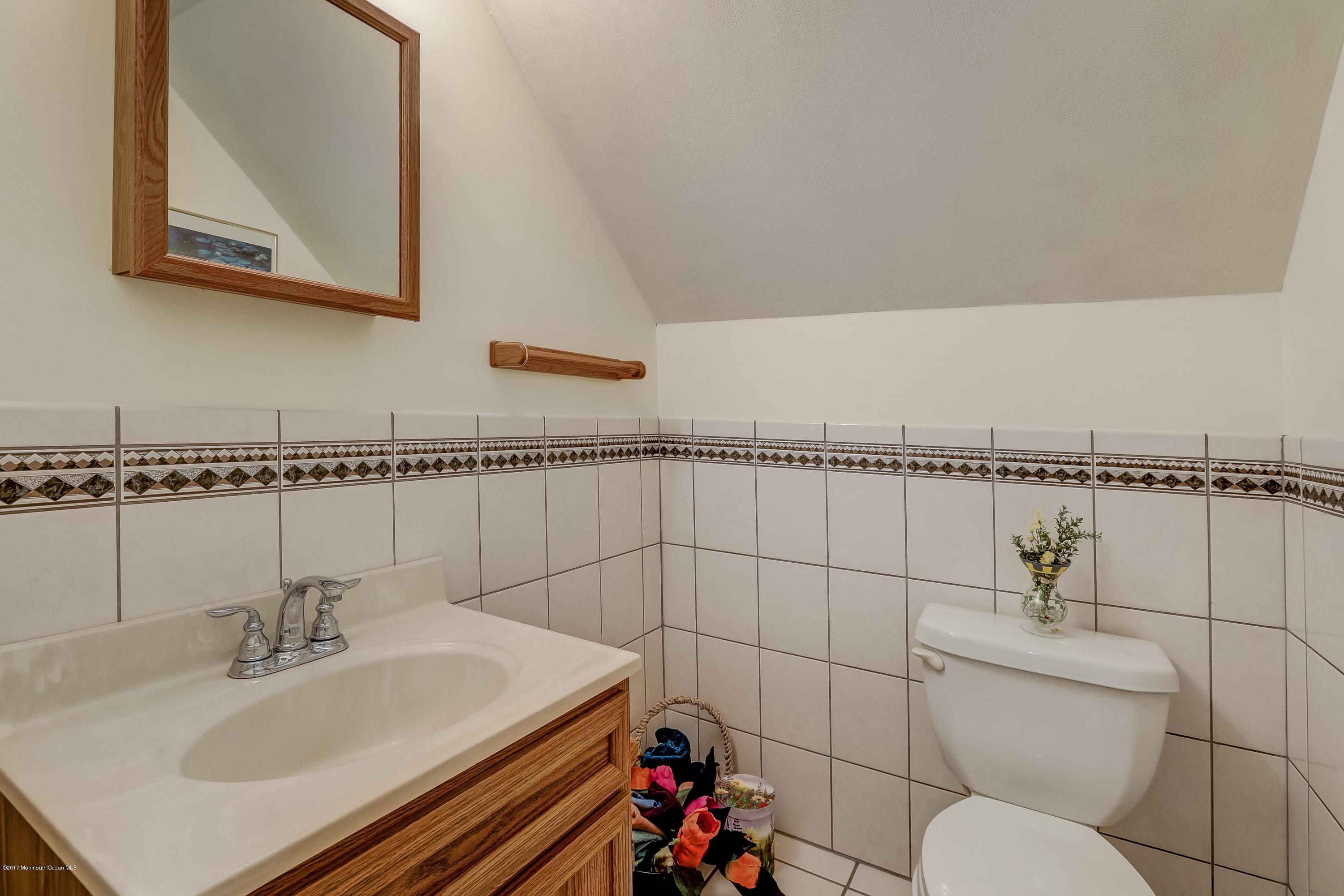 141 Pasadena Road Manchester Township, NJ 08759 - Photo 16 of 28 016_Bathroom