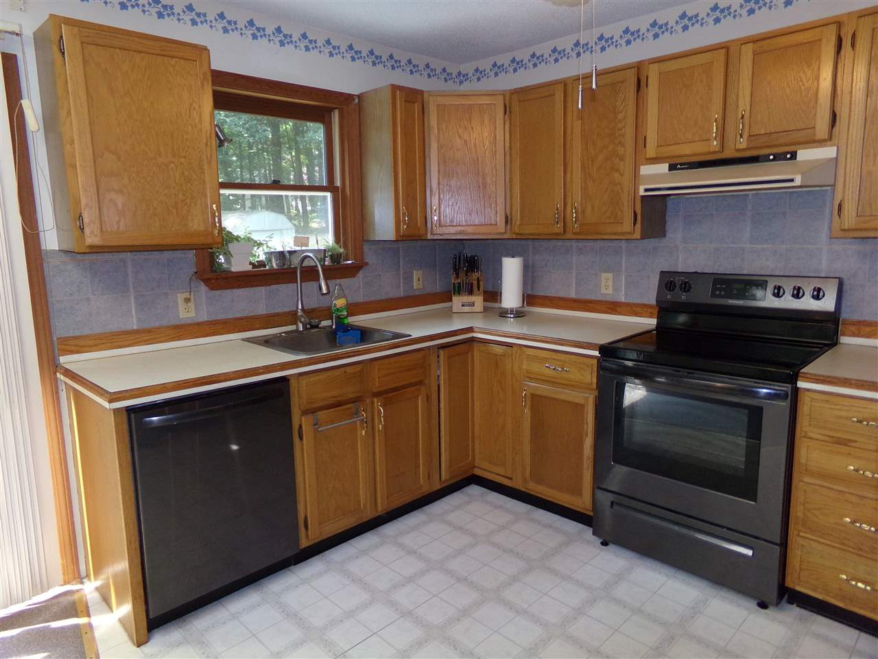 361 Beauty Hill Road Barrington, NH 03825 - Photo 12 of 31 Gallery Image 12