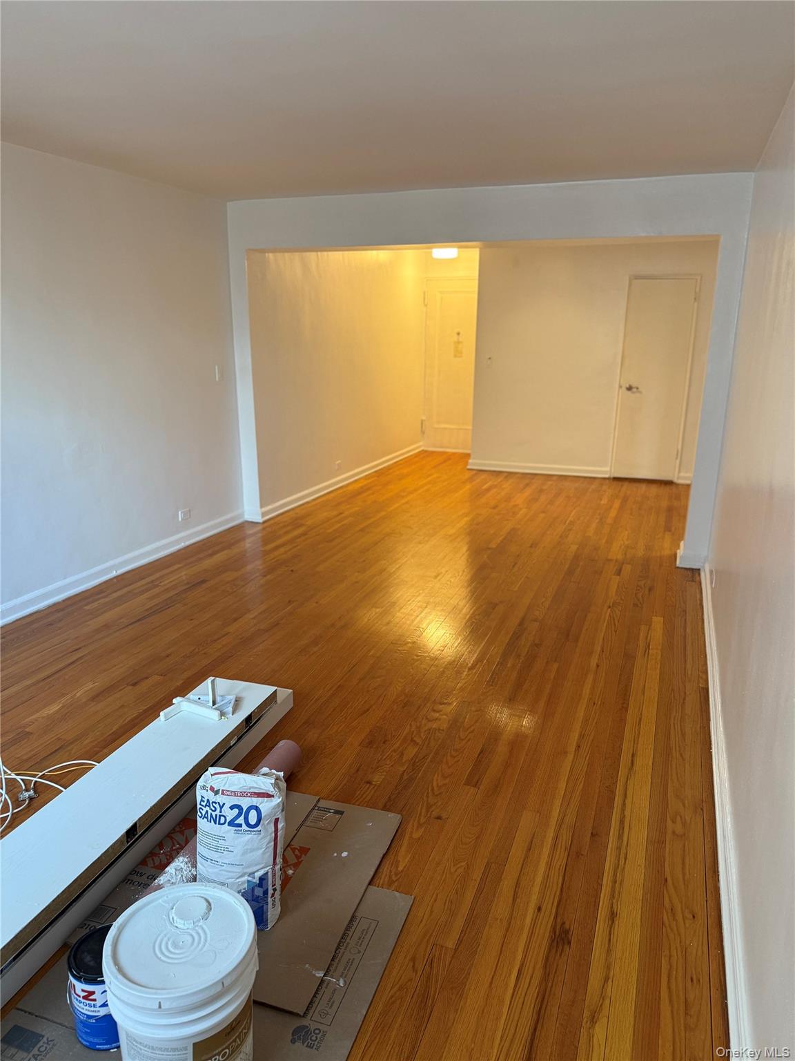 325 East 201st Street, Unit 3J Bronx, NY 10458 - Photo 20 of 33 a bathroom with a toilet