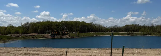 $769,900 | W64-n1091 W64-n1091 Stone Lake Circle, Unit 24, Cedarburg, WI 53012