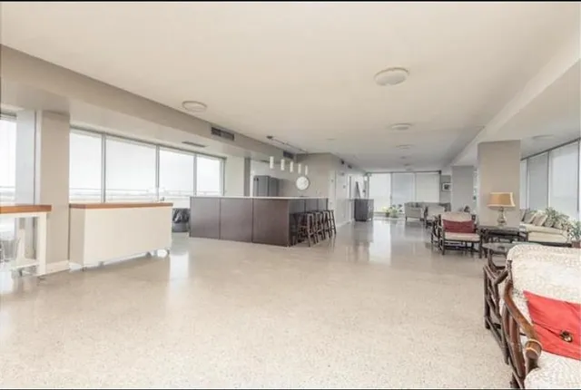 $180,000 | 1960 North Parkway Avenue, Unit 1208, Memphis, TN 38112