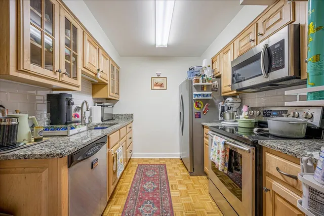 $180,000 | 1960 North Parkway Avenue, Unit 1208, Memphis, TN 38112