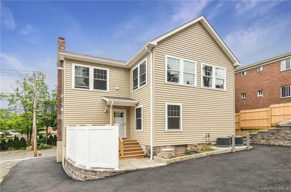 $3,700 | 304 Battle Avenue, Unit A, White Plains, NY 10606