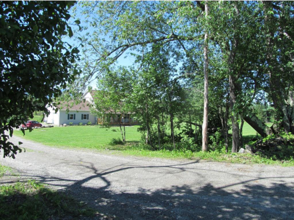 386 East Colebrook Road Colebrook, NH 03576 - Photo 4 of 36
