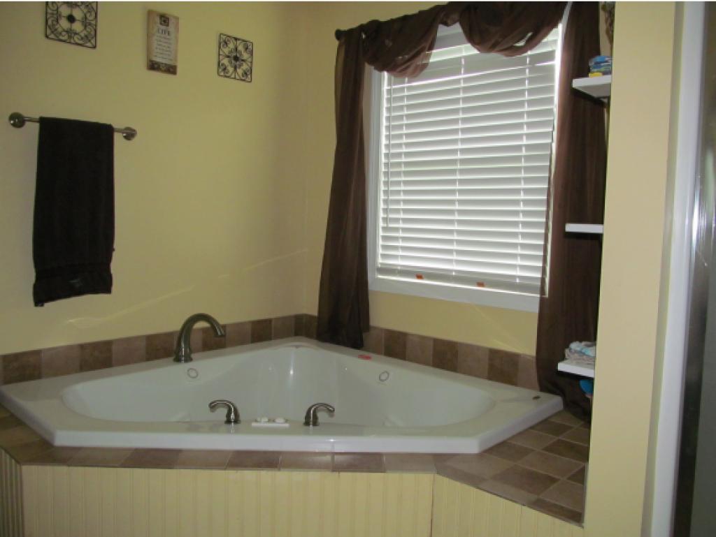 386 East Colebrook Road Colebrook, NH 03576 - Photo 31 of 36