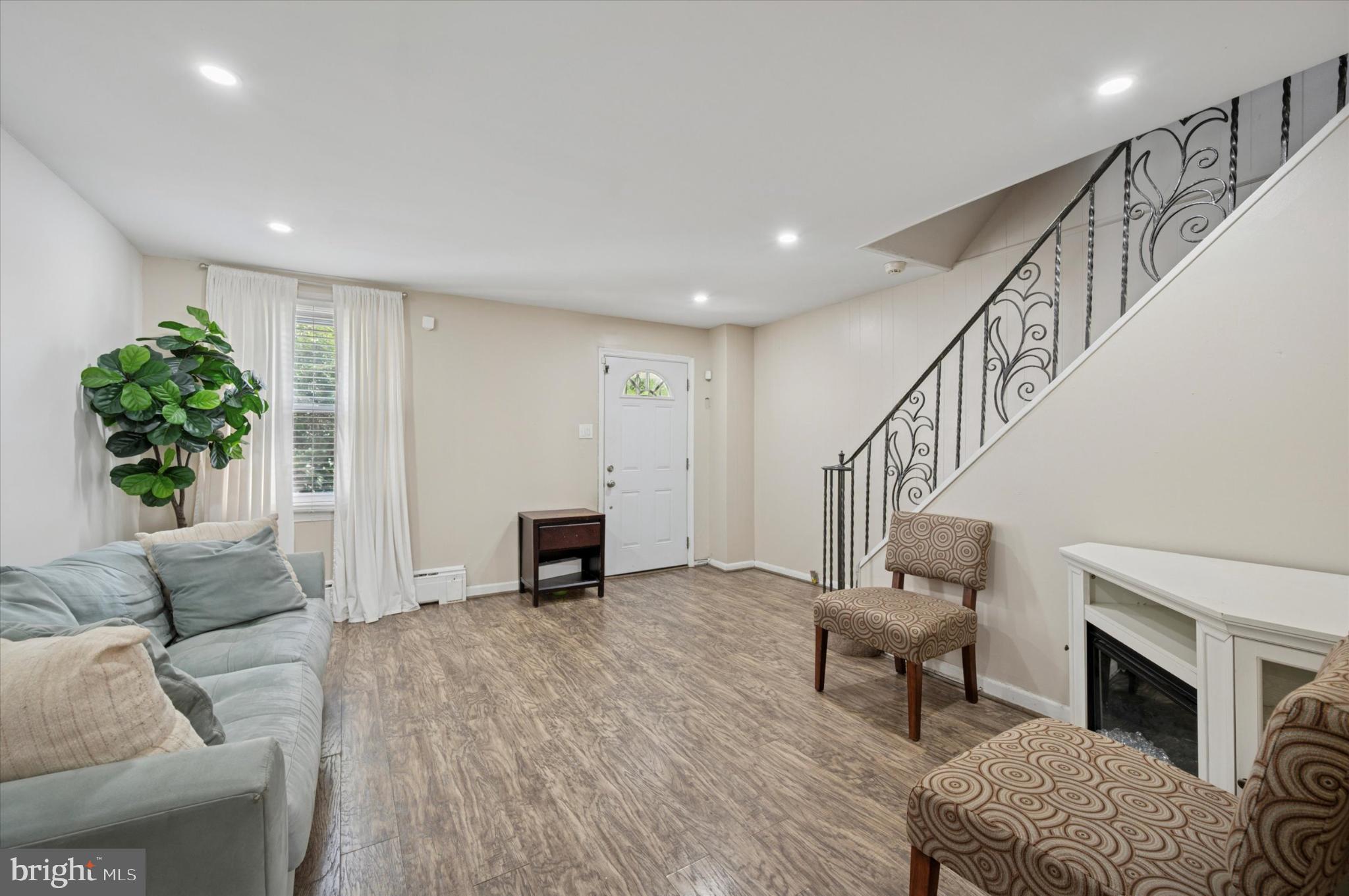 1052 Edgemore Road Philadelphia, PA 19151 - Photo 4 of 24 Inviting entryway with modern charm.