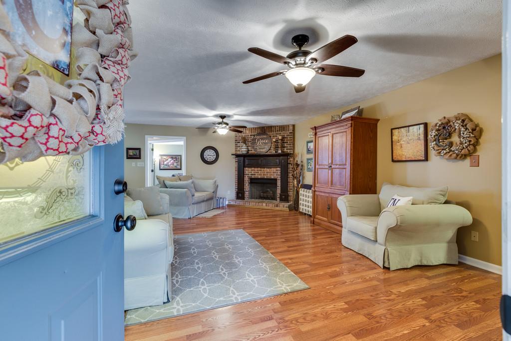 373 Overhead Bridge Road Hampshire, TN 38461 - Photo 4 of 30 Gallery Image 4