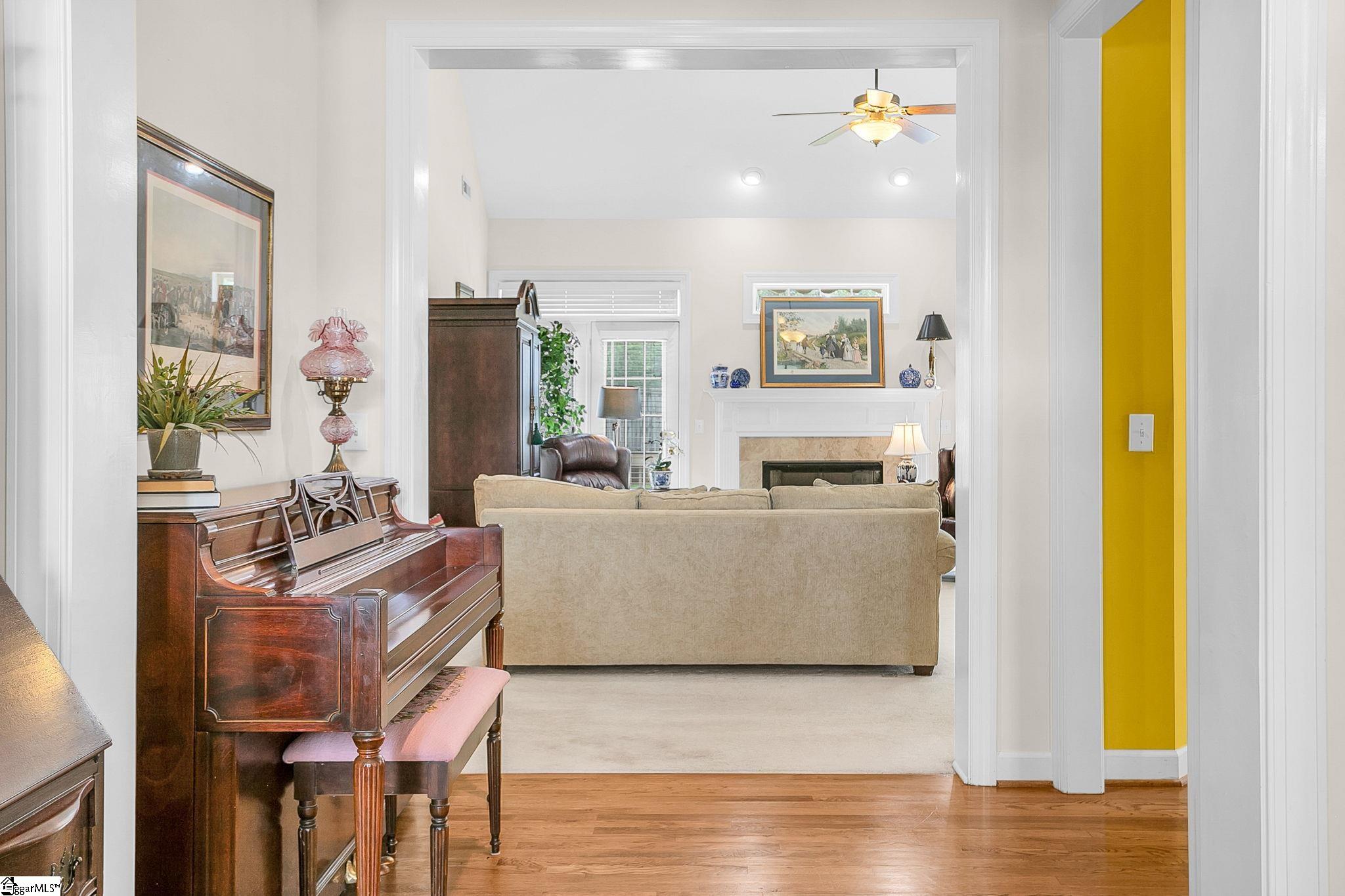 7 Hoptree Drive Greer, SC 29650 - Photo 4 of 39