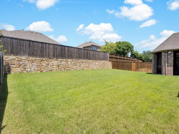 $3,800 | 214 Crestbrook Drive, Rockwall, TX 75087