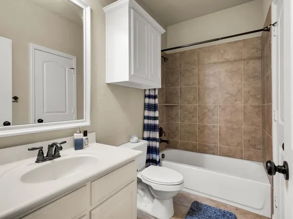 $3,800 | 214 Crestbrook Drive, Rockwall, TX 75087