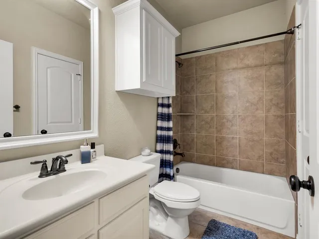 $3,800 | 214 Crestbrook Drive, Rockwall, TX 75087