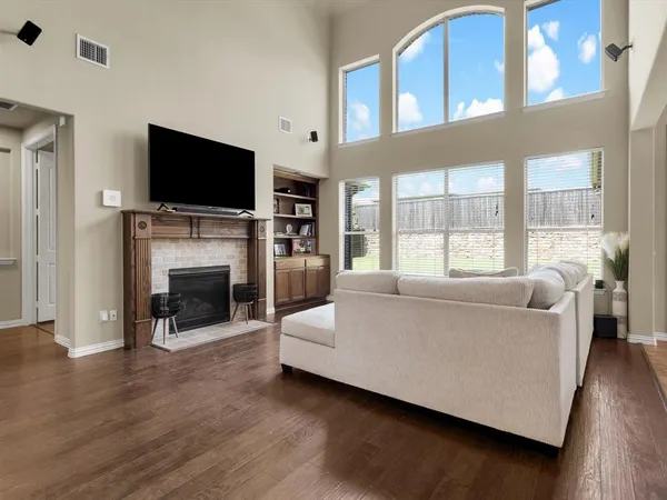 $3,800 | 214 Crestbrook Drive, Rockwall, TX 75087