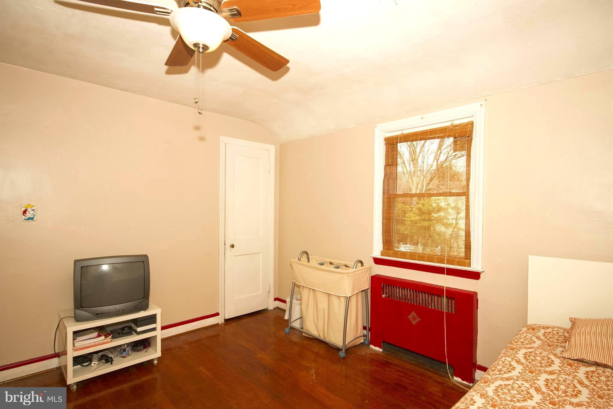 4106 Colby Road Pikesville, MD 21208 - Photo 22 of 28 3rd Bedroom
