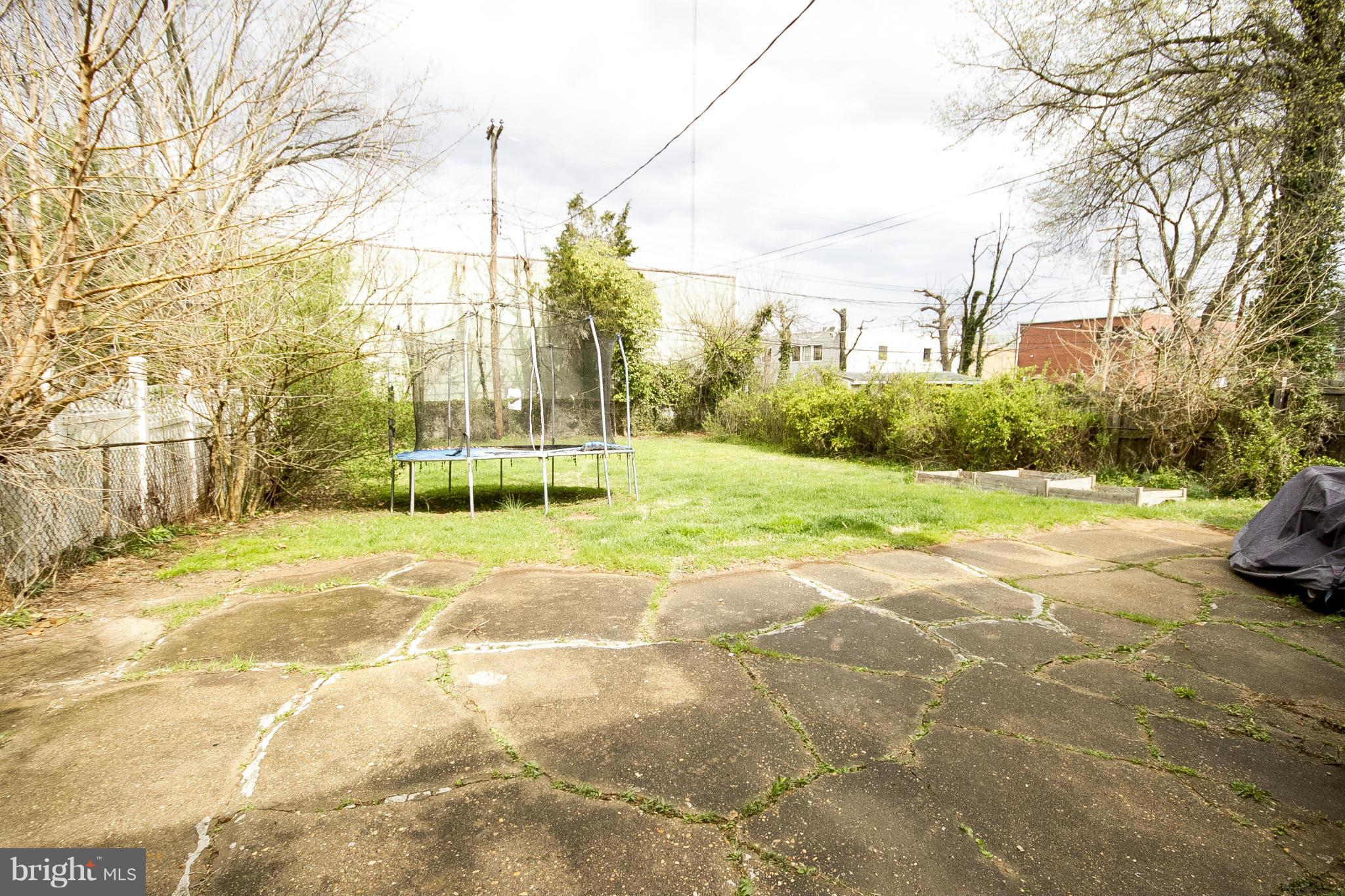 4106 Colby Road Pikesville, MD 21208 - Photo 28 of 28 Private large flat lot