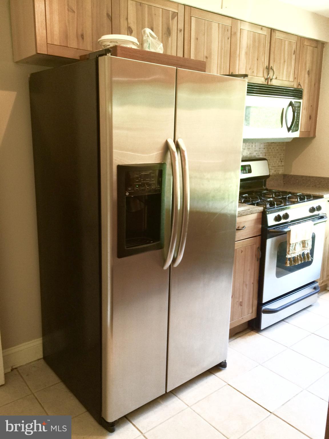 4106 Colby Road Pikesville, MD 21208 - Photo 8 of 28 Gas range