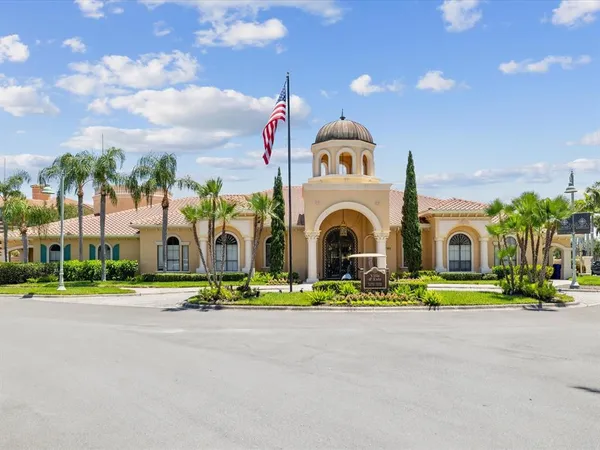 $2,400 | 2733 Via Cipriani, Unit 830B, Clearwater, FL 33764