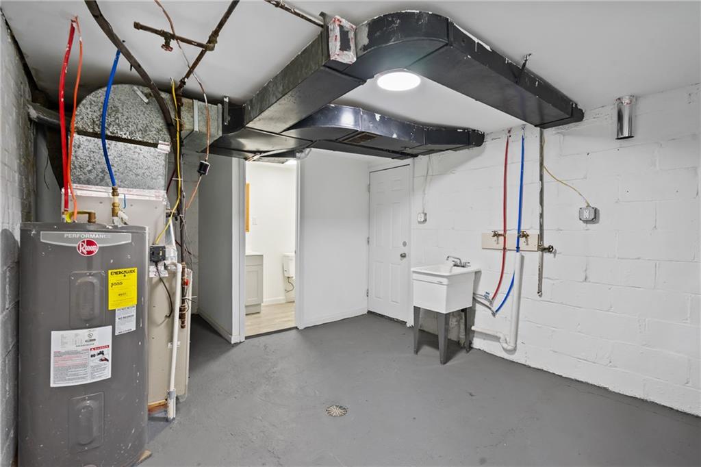 8624 Oakcrest Road Pittsburgh, PA 15235 - Photo 21 of 23