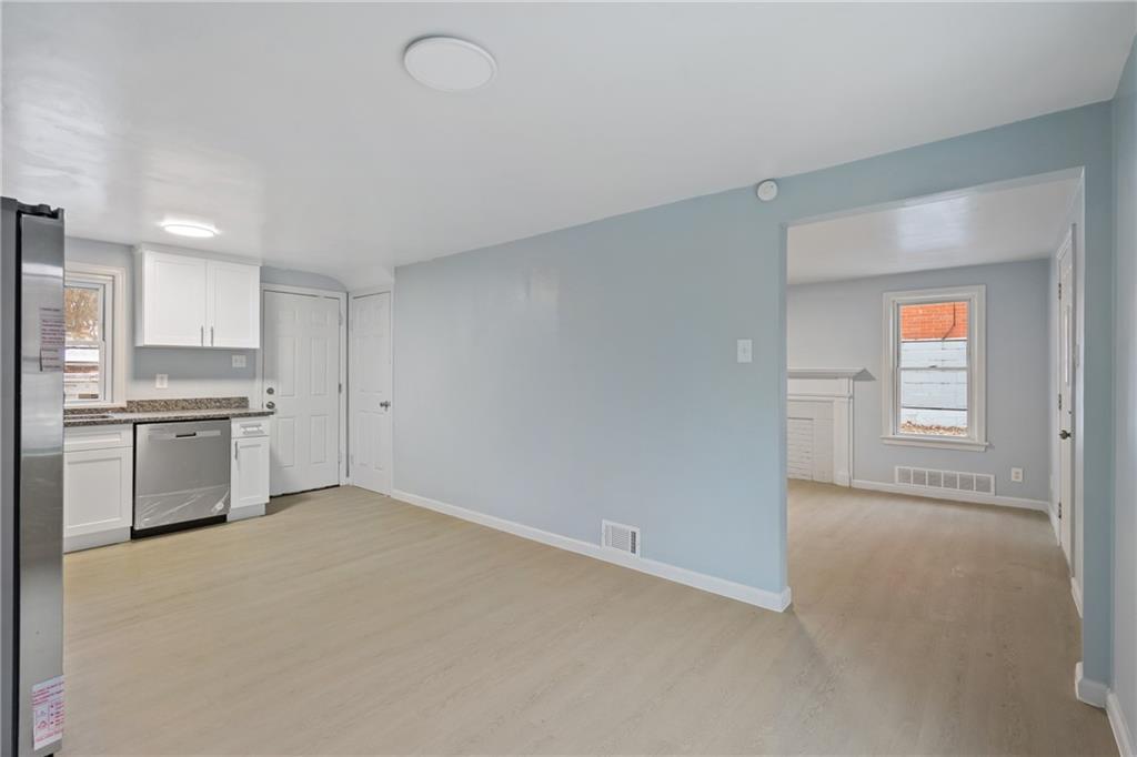 8624 Oakcrest Road Pittsburgh, PA 15235 - Photo 7 of 23