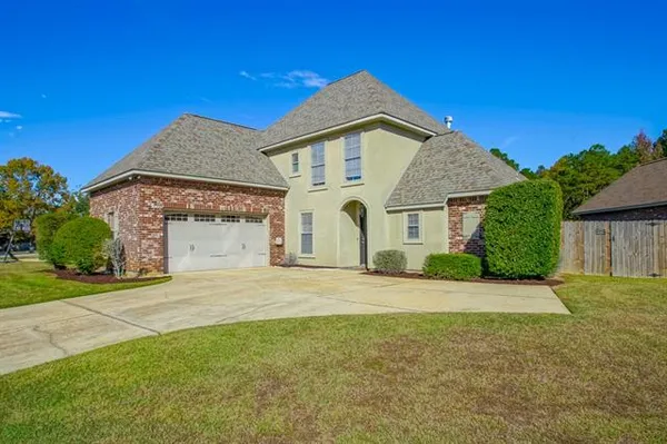 $385,000 | 161 Wood Thrush Drive, Madisonville, LA 70447