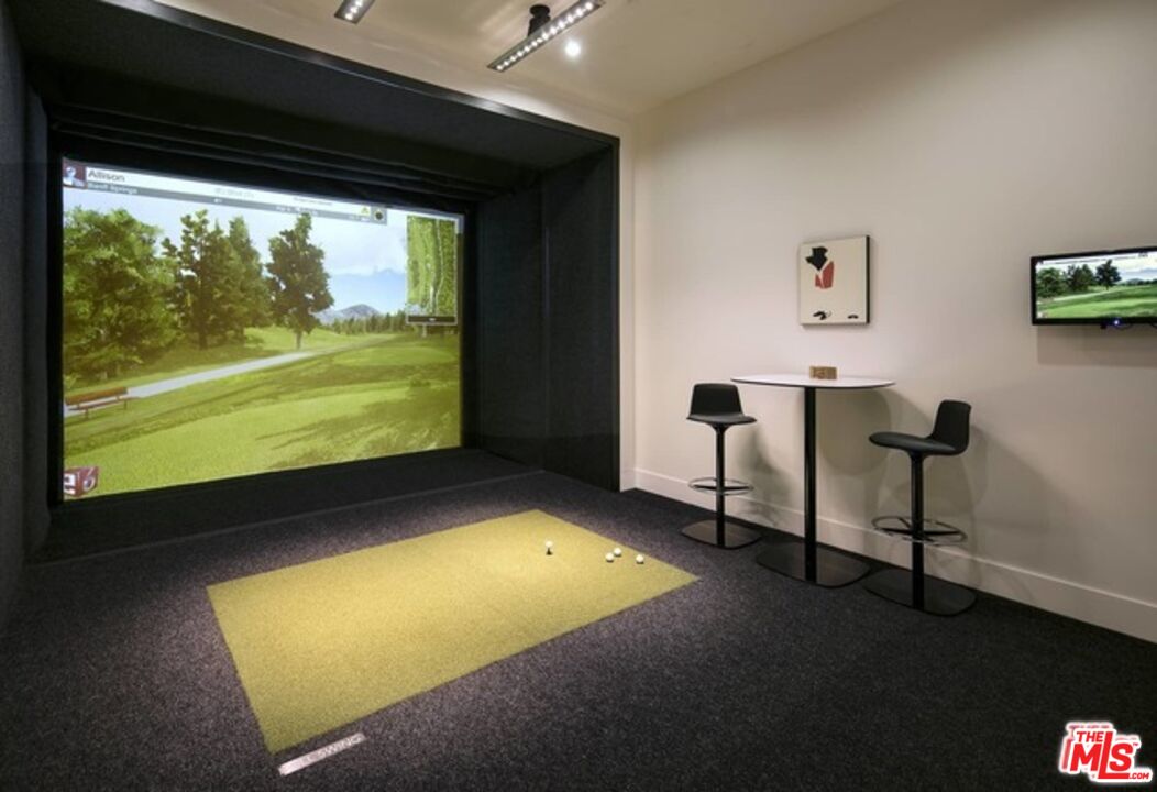 3033 Wilshire Boulevard, Unit 802 Los Angeles, CA 90020 - Photo 24 of 31 a view of room with window