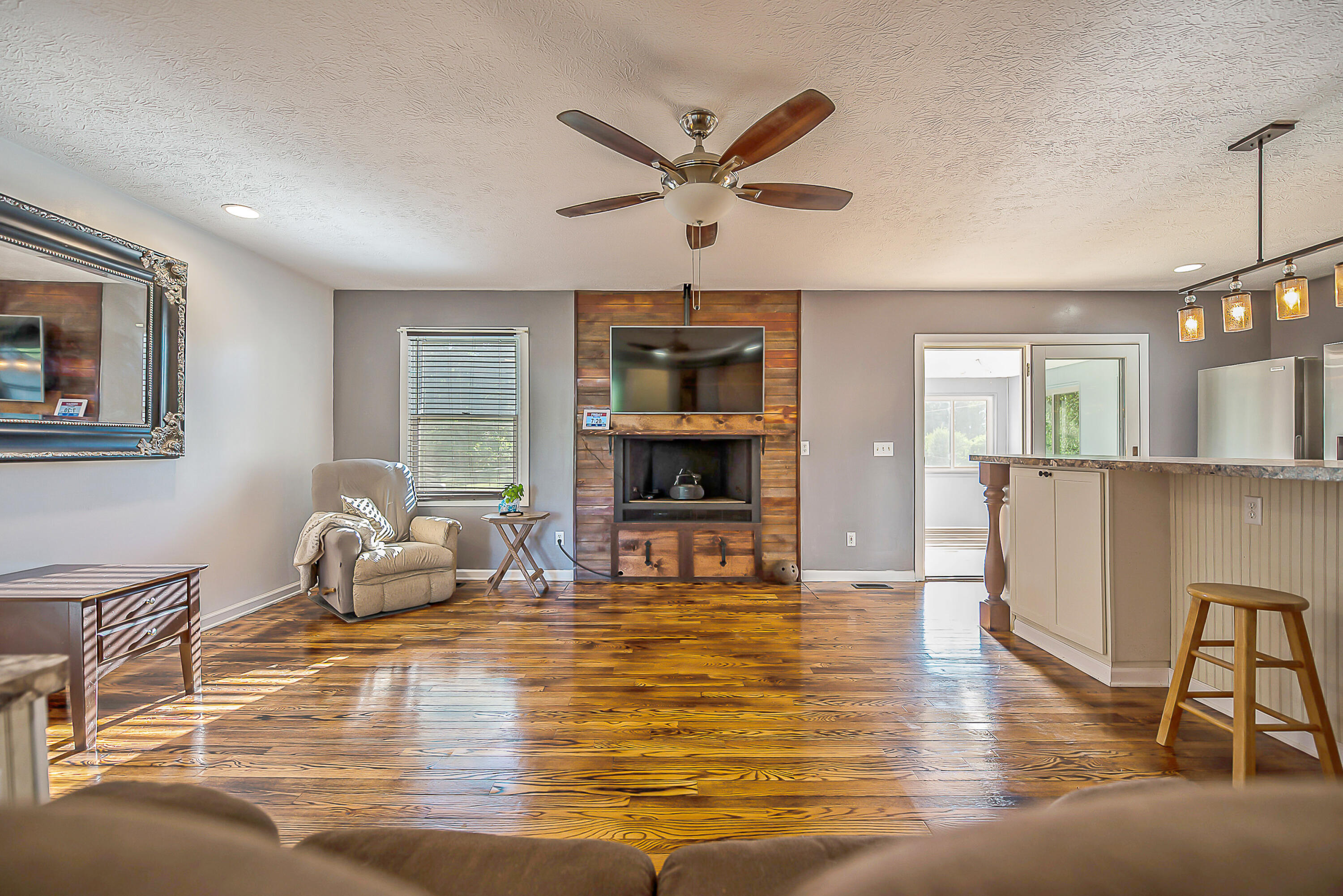 8280 Clear Lake Road Grass Lake, MI 49240 - Photo 7 of 35 Living Room