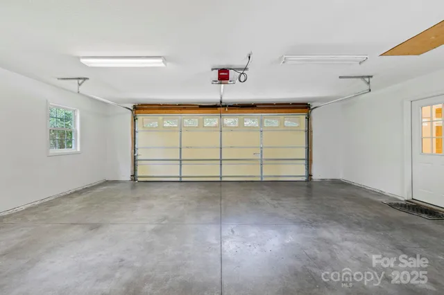 a view of a garage