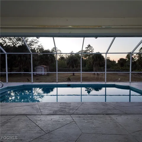 $2,300 | 1117 Cleveland Avenue, Lehigh Acres, FL 33972