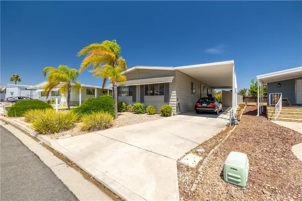 $399,900 | 38230 Calle Arrebol, Murrieta, CA 92563