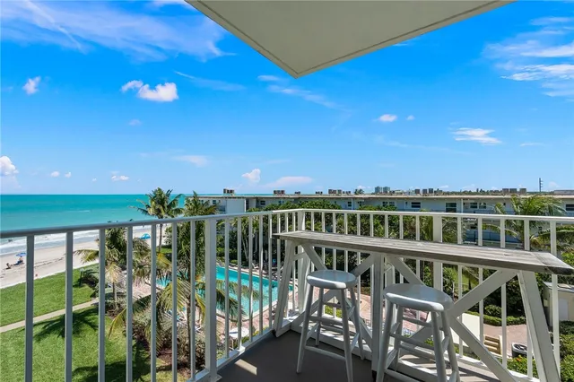 $6,500 | 4450 Florida A1A, Unit 404, Vero Beach, FL 32963