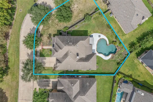 an aerial view of multiple house