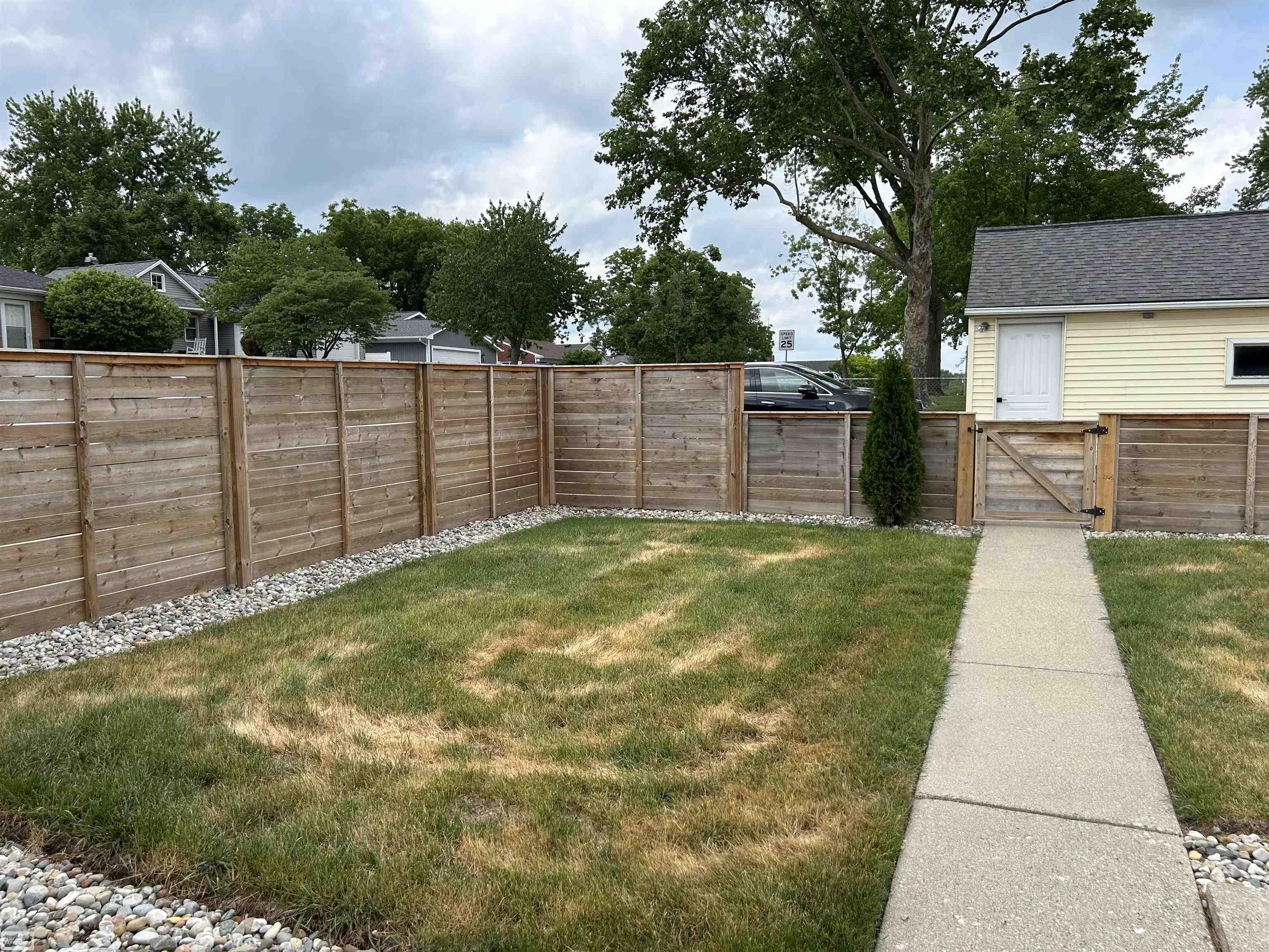 930 West 3rd Street Rochester, MI 48307 - Photo 8 of 9