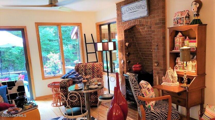 541 Indian Branch Road Rocky Mount, NC 27804 - Photo 20 of 42 Large open room that includes breakfast nook and kitchen