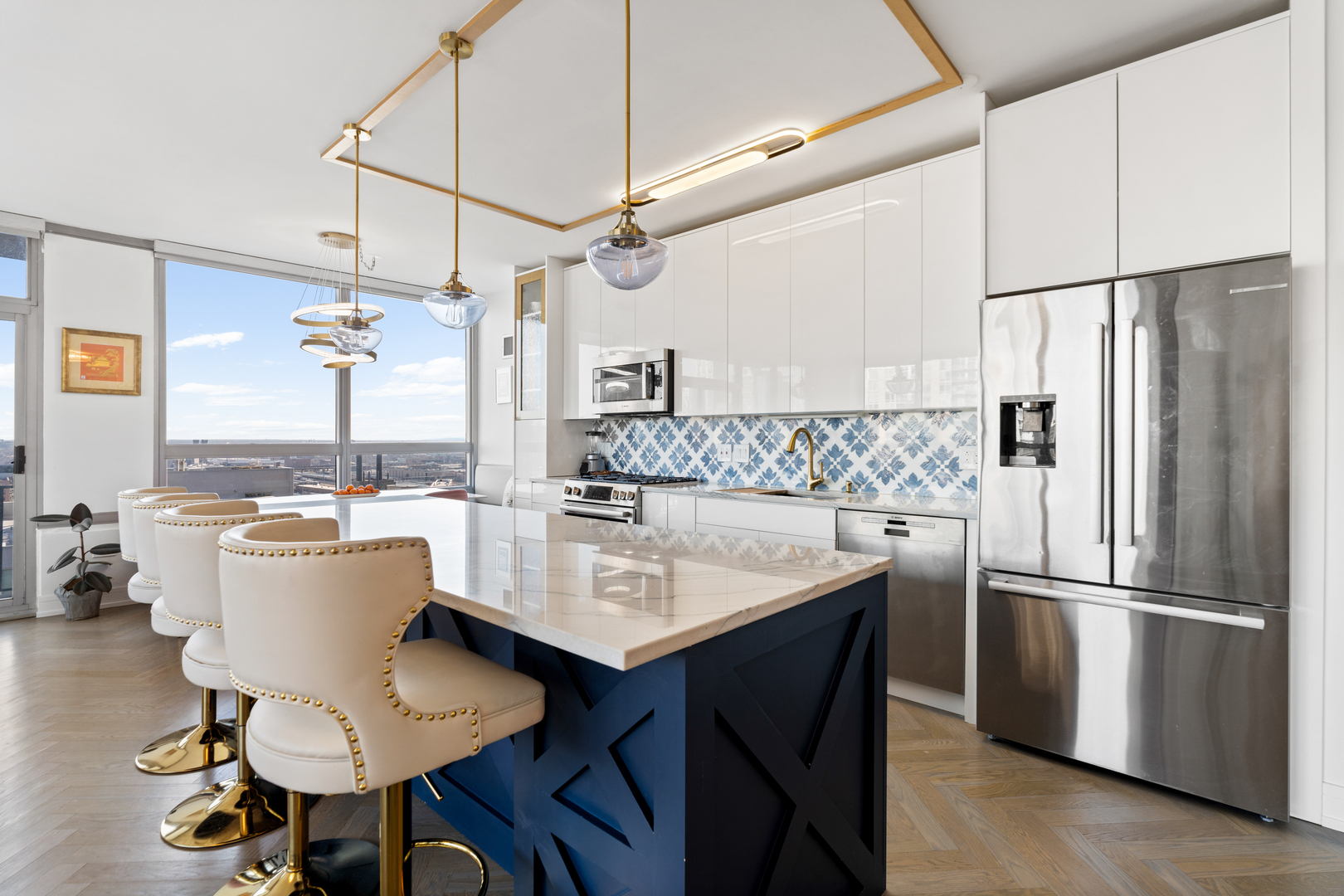 701 South Wells Street, Unit 2303 Chicago, IL 60607 - Photo 7 of 24