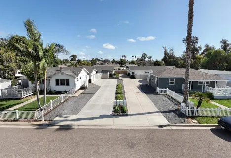 $2,250,000 | 1027-1029 Knowles Avenue, Carlsbad, CA 92008