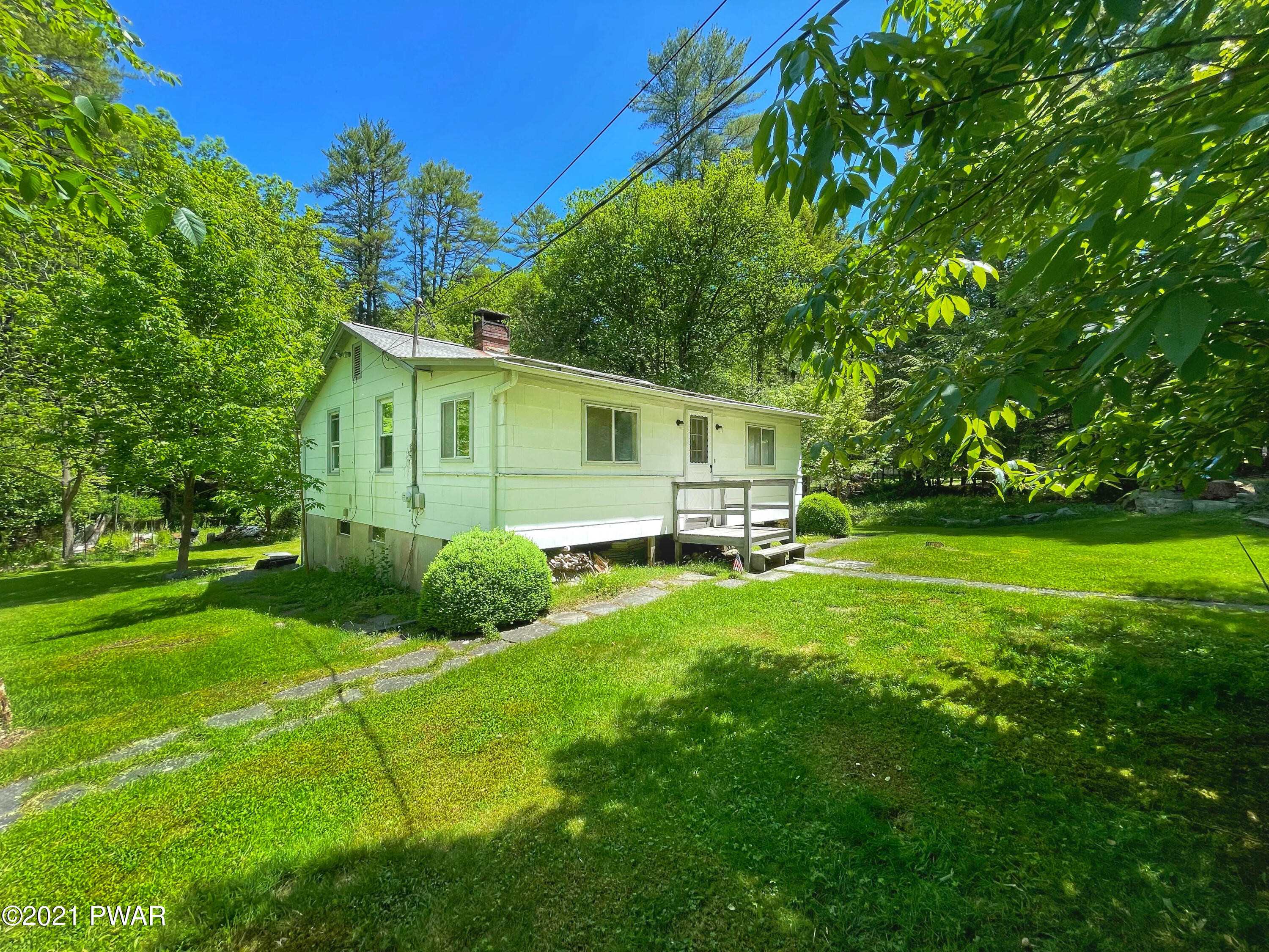 120 Bee Hollow Road Shohola, PA 18458 - Photo 3 of 38