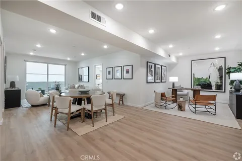 $5,500 | 1303 South Orange Grove Avenue, Unit 601, Los Angeles, CA 90019
