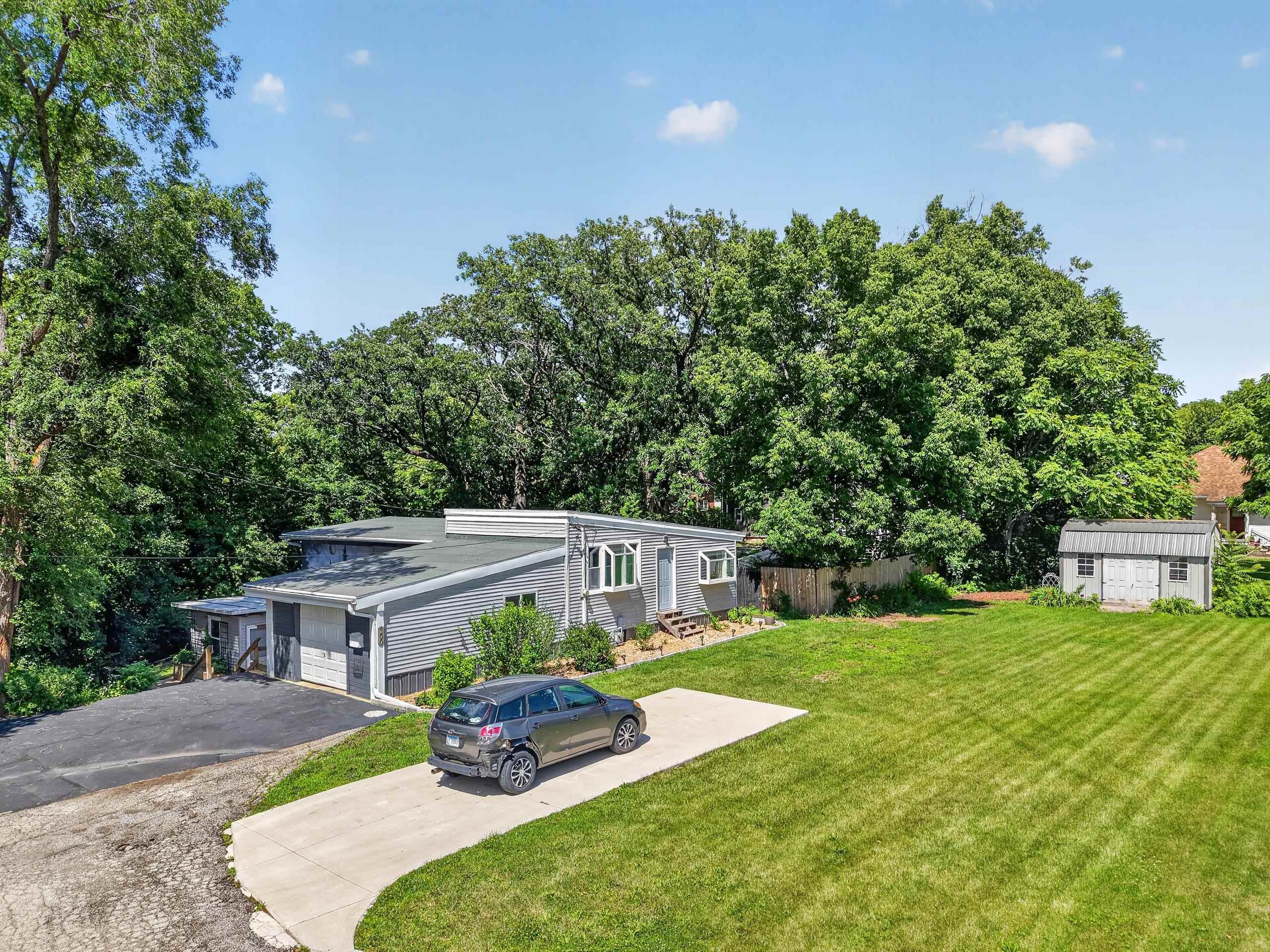 300 Adams Street Ottawa, IL 61350 - Photo 1 of 33