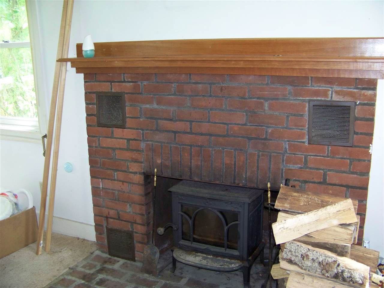 166 Maple Hill Rochester, VT 05767 - Photo 6 of 10