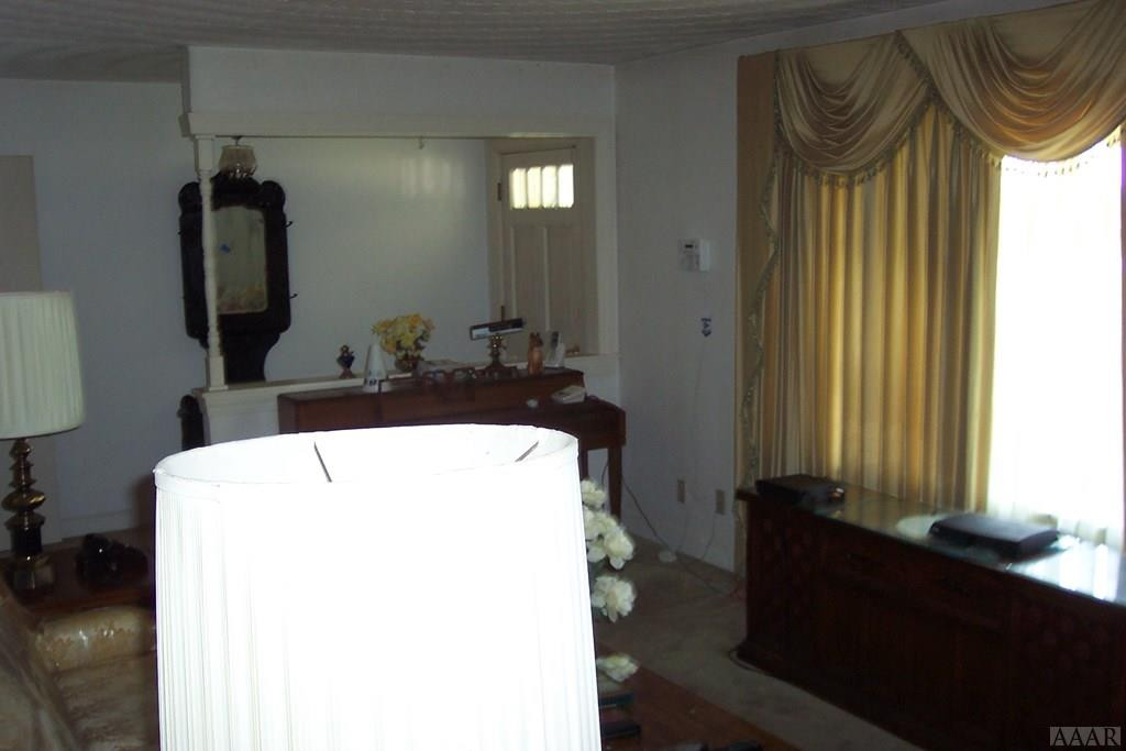 2422 Governors Road Windsor, NC 27983 - Photo 4 of 38 LIVING ROOM