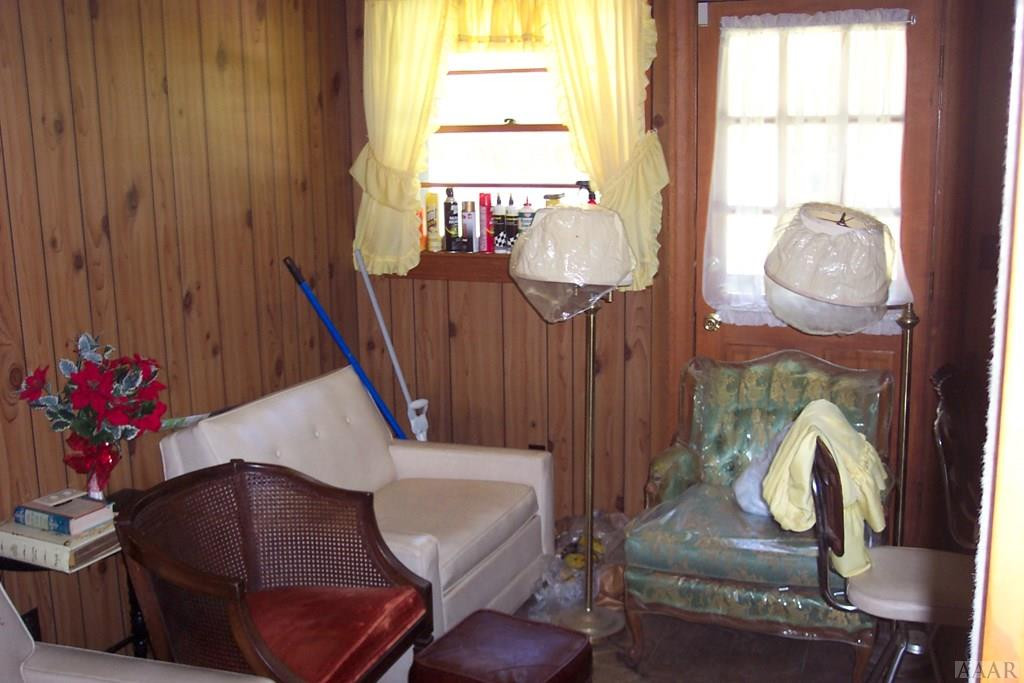 2422 Governors Road Windsor, NC 27983 - Photo 9 of 38 BREAKFAST NOOK