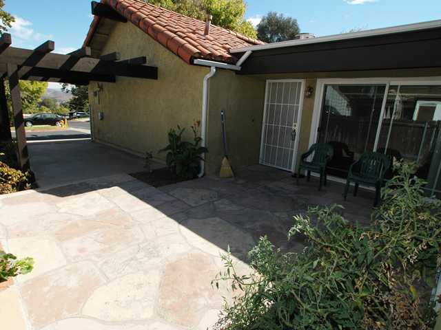 2920 Highlands Way Spring Valley, CA 91977 - Photo 2 of 25 Gallery Image 2