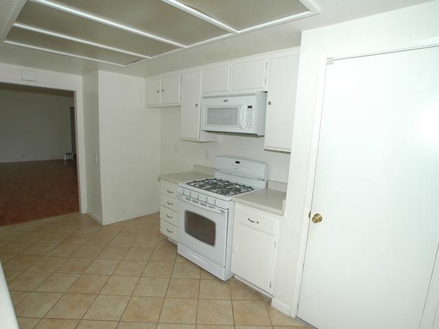 2920 Highlands Way Spring Valley, CA 91977 - Photo 9 of 25 Gallery Image 9