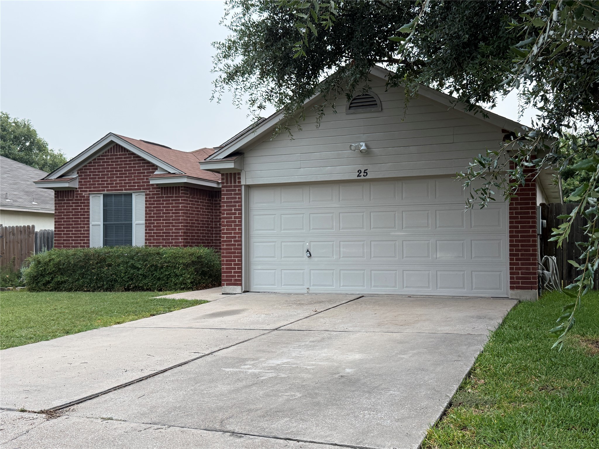 25 Azalea Drive Georgetown, TX 78626 - Photo 2 of 29 Welcome to 25 Azalea Dr in Georgetown